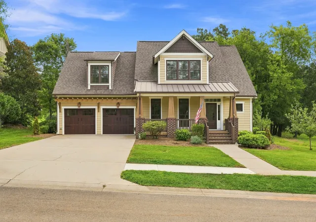 Single family home for sale at 925 Wildcat Run Dr, Loudon, TN 37774 | MLS# 3597334