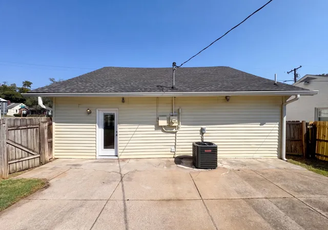 Photo 4 of Single family home for sale at 245 Antioch Pike, Nashville, TN 37211 | MLS# 3597210 | Listing updated on 2026-09-22