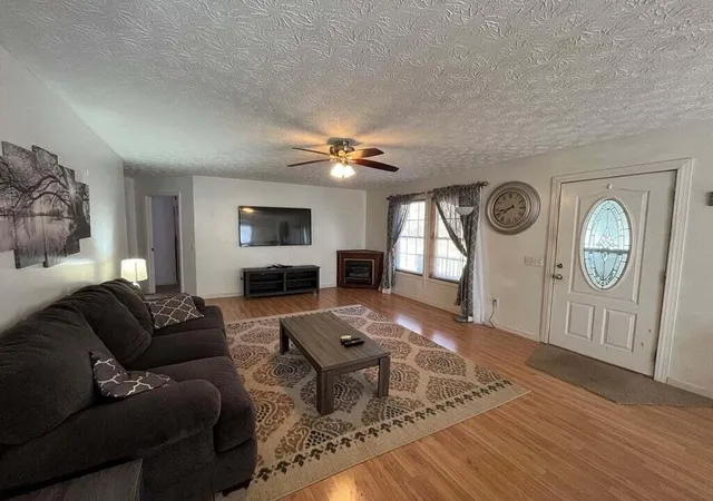 Photo 2 of Single family home for sale at 4583 Haire Rd, Hartford, TN 37753 | MLS# 3597212 | Listing updated on 2026-09-21