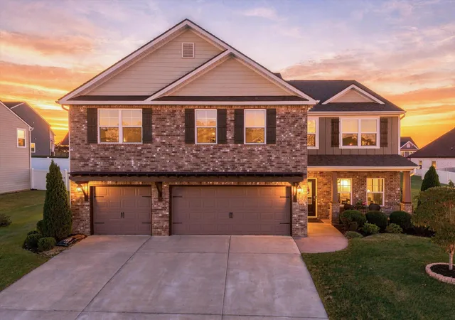 Photo 3 of Single family home for sale at 192 Shoreline Tr, Fort Oglethorpe, GA 30742 | MLS# 3597222 | Listing updated on 2026-10-09