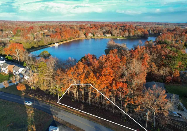 Photo 1 of Land for sale at 36 Deer Crk Dr, Crossville, TN 38571 | MLS# 3610661 | Listing updated on 2026-10-02