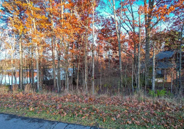 Photo 4 of Land for sale at 36 Deer Crk Dr, Crossville, TN 38571 | MLS# 3610661 | Listing updated on 2026-10-02