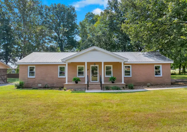 Photo 1 of Single family home for sale at 371 Myers Rd, Winchester, TN 37398 | MLS# 3598640 | Listing updated on 2026-09-25