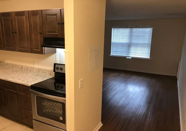 Photo 2 of Condo for sale at 441 Harding Pl #B3, Nashville, TN 37211 | MLS# 3597301 | Listing updated on 2026-09-21