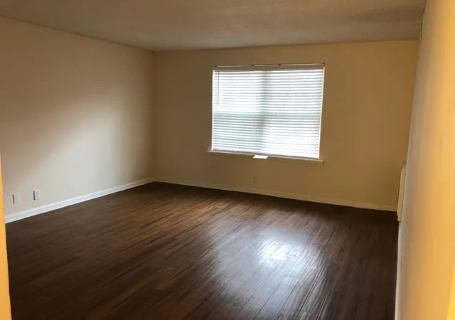 Photo 3 of Condo for sale at 441 Harding Pl #B3, Nashville, TN 37211 | MLS# 3597301 | Listing updated on 2026-09-21