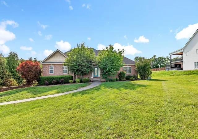 Single family home for sale at 392 Holt Rd, Lebanon, TN 37087 | MLS# 3597281