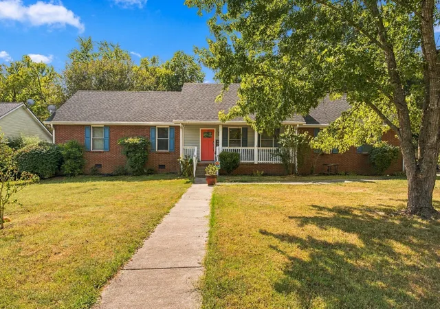 Photo 1 of Single family home for sale at 301 Carlton Pl, Goodlettsville, TN 37072 | MLS# 3598006 | Listing updated on 2026-09-23