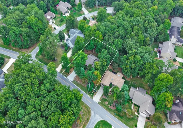 Photo 3 of Single family home for sale at 107 Markham Ln, Crossville, TN 38558 | MLS# 3597335 | Listing updated on 2026-09-24