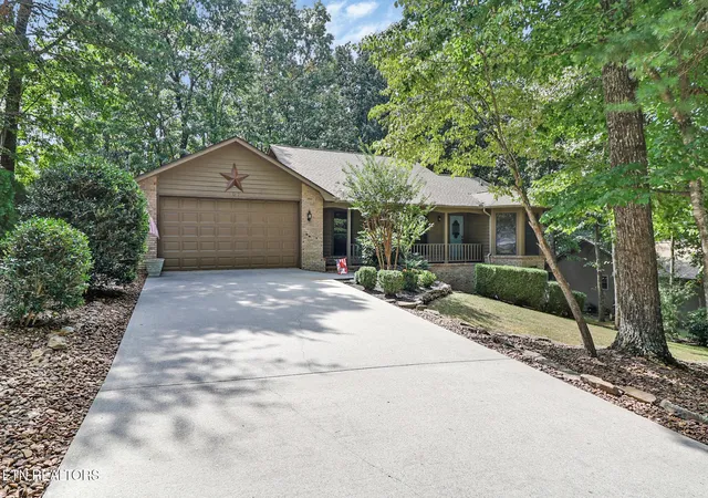 Single family home for sale at 107 Markham Ln, Crossville, TN 38558 | MLS# 3597335