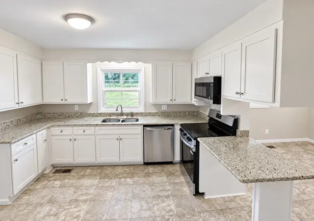 Photo 3 of Single family home for sale at 1351 Siloam Church Rd, Westmoreland, TN 37186 | MLS# 3598245 | Listing updated on 2026-09-23