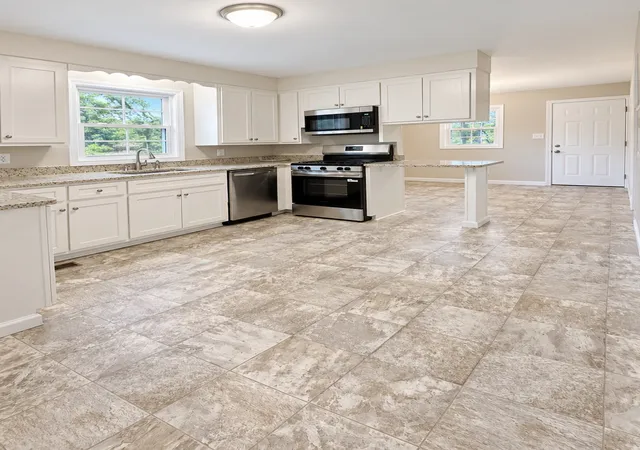 Photo 3 of Single family home for sale at 1351 Siloam Church Rd, Westmoreland, TN 37186 | MLS# 3598245 | Listing updated on 2026-09-23