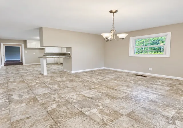 Photo 4 of Single family home for sale at 1351 Siloam Church Rd, Westmoreland, TN 37186 | MLS# 3598245 | Listing updated on 2026-09-23