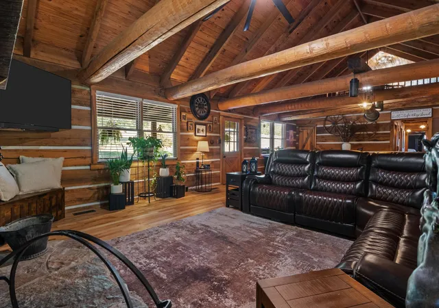 Photo 3 of Single family home for sale at 312 Broadview Dr, Dickson, TN 37055 | MLS# 3610126 | Listing updated on 2026-10-02