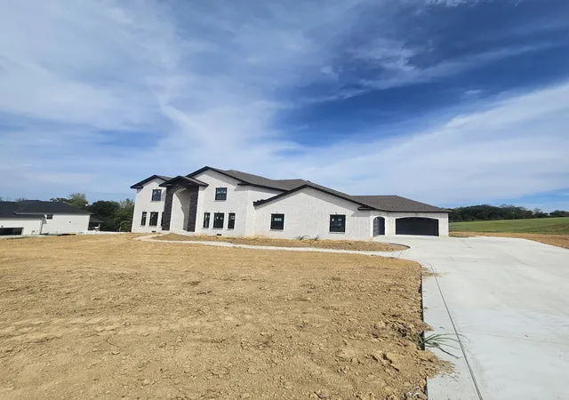 Photo 1 of Single family home for sale at 1063 Linder Ridge Rd, Woodlawn, TN 37191 | MLS# 3597371 | Listing updated on 2026-09-24