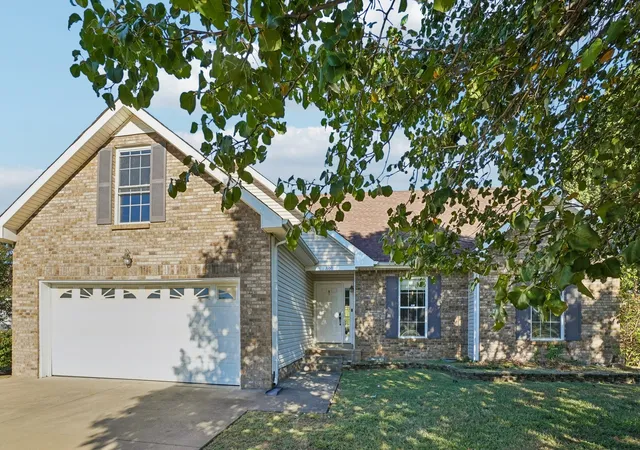 Photo 4 of Single family home for sale at 3358 Brownsville Rd, Clarksville, TN 37043 | MLS# 3620844 | Listing updated on 2026-10-28