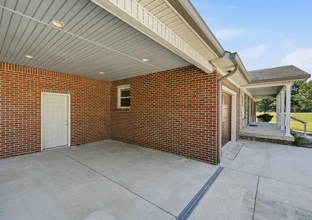 Photo 4 of Single family home for sale at 579 Pack Cir, Smithville, TN 37166 | MLS# 3603623 | Listing updated on 2026-10-01