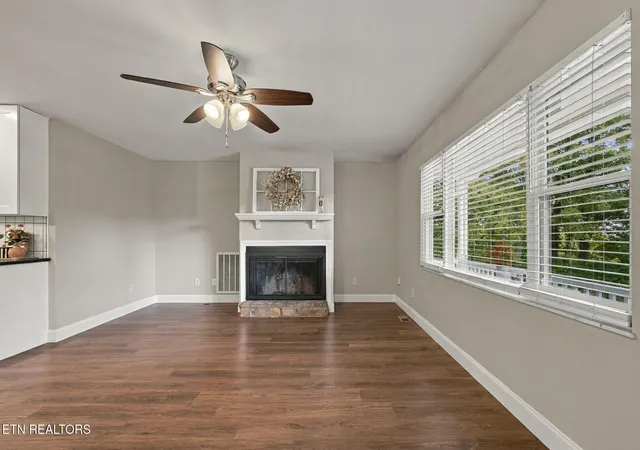 Photo 4 of Single family home for sale at 6130 Grove Dr, Knoxville, TN 37918 | MLS# 3597378 | Listing updated on 2026-09-22