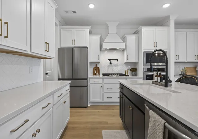 Photo 2 of Single family home for sale at 690 Conifer Dr, Spring Hill, TN 37174 | MLS# 3598968 | Listing updated on 2026-09-26