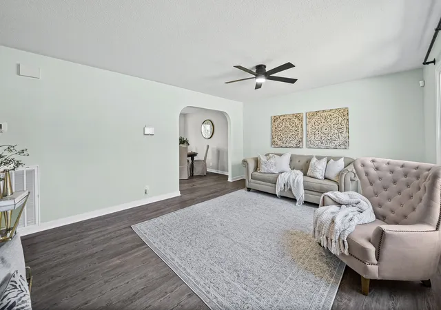 Photo 2 of Single family home for sale at 1815 Palamino Dr, Clarksville, TN 37042 | MLS# 3597452 | Listing updated on 2026-09-23