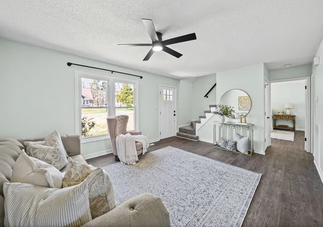 Photo 3 of Single family home for sale at 1815 Palamino Dr, Clarksville, TN 37042 | MLS# 3597452 | Listing updated on 2026-09-23