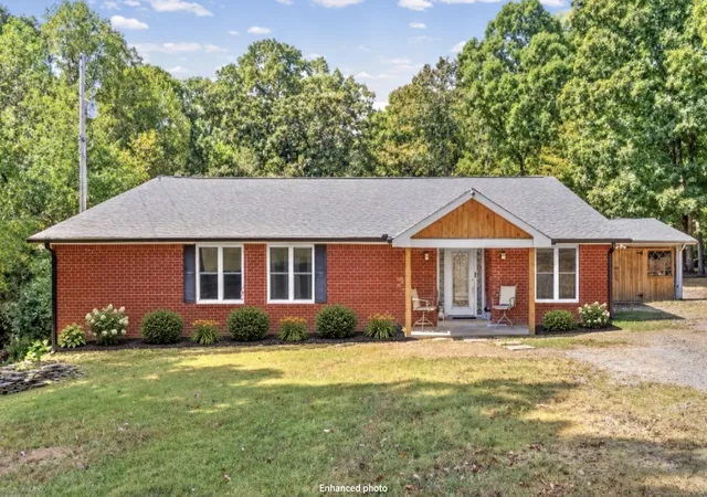 Photo 1 of Manufactured home for sale at 1052 Boston Holw Rd, Ashland City, TN 37015 | MLS# 3597957 | Listing updated on 2026-09-23