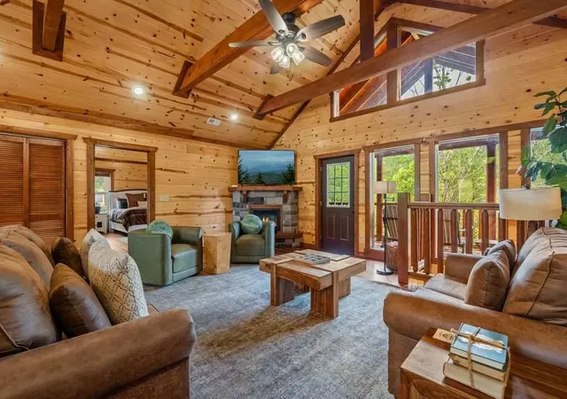 Photo 3 of Single family home for sale at 886 Bethlehem Way, Sevierville, TN 37876 | MLS# 3597910 | Listing updated on 2026-10-06