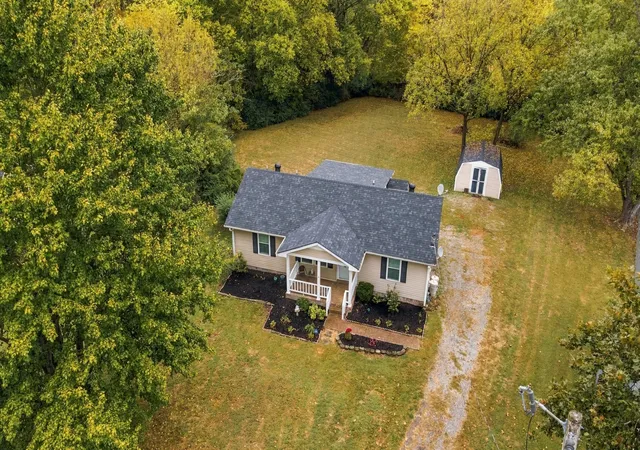 Photo 2 of Single family home for sale at 1593 Winding Way Cir, Gallatin, TN 37066 | MLS# 3611010 | Listing updated on 2026-10-05