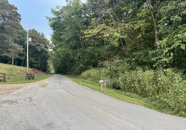 Photo 3 of Sale Pending at 802 Arwine Rd, Decatur, TN 37322 | MLS# 3598521 | Listing updated on 2026-10-08