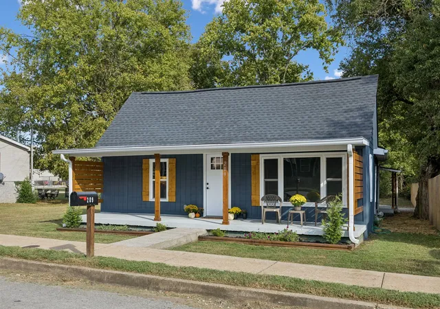Photo 1 of Single family home for sale at 209 Olive St, Mount Pleasant, TN 38474 | MLS# 3597465 | Listing updated on 2026-10-08