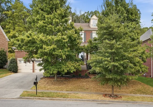 Photo 3 of Single family home for sale at 1414 Chantilly Ln, Franklin, TN 37067 | MLS# 3597686 | Listing updated on 2026-09-23