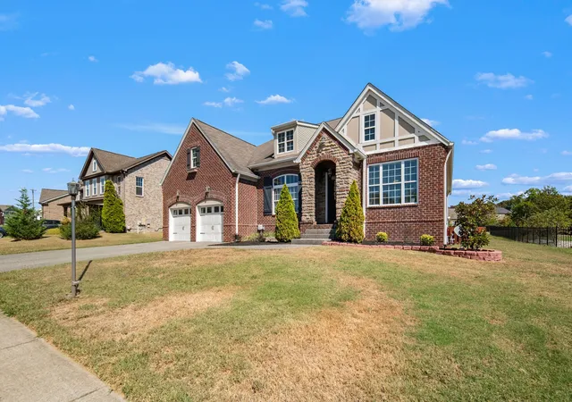 Photo 2 of Single family home for sale at 2513 Hessey Pass, Mount Juliet, TN 37122 | MLS# 3598068 | Listing updated on 2026-10-09