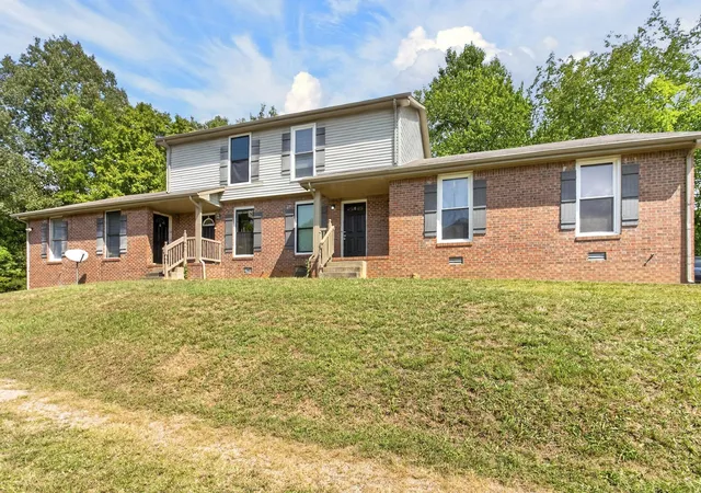 Photo 2 of Multi family home for sale at 1681 Baltimore Dr, Clarksville, TN 37043 | MLS# 3599337 | Listing updated on 2026-09-25