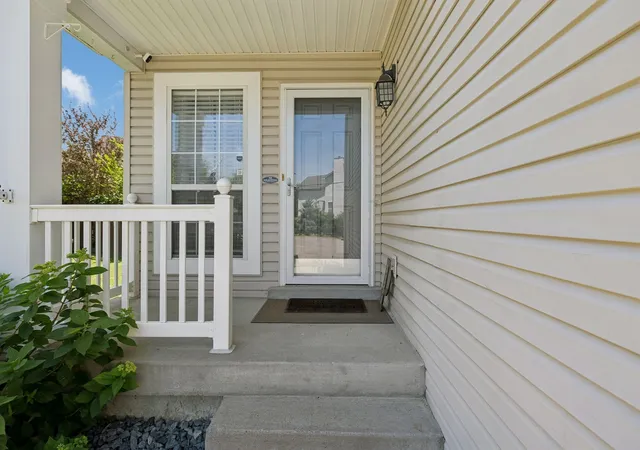 Photo 3 of Single family home for sale at 3205 Glentree Ct, Hermitage, TN 37076 | MLS# 3597454 | Listing updated on 2026-09-22