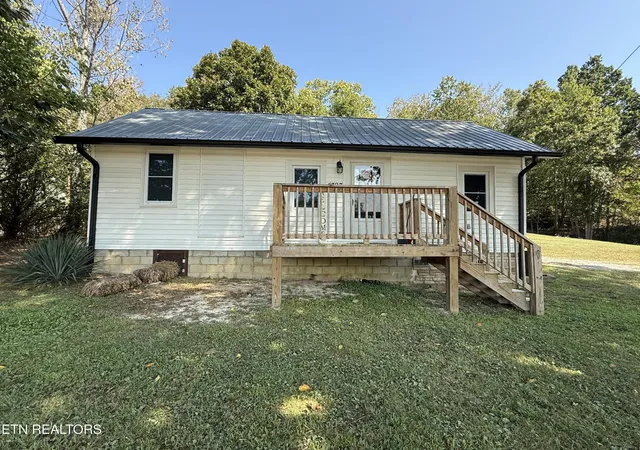 Photo 3 of Single family home for sale at 4397 Round Mountain Rd, Jamestown, TN 38556 | MLS# 3597463 | Listing updated on 2026-09-22