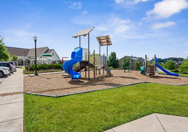 Photo 3 of Single family home for sale at 4112 Flowing Crk Dr, Franklin, TN 37064 | MLS# 3597542 | Listing updated on 2026-09-23