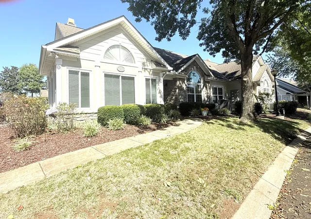 Photo 1 of Condo for sale at 825 Browns Ln #201, Gallatin, TN 37066 | MLS# 3619576 | Listing updated on 2026-10-16