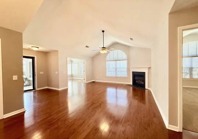 Photo 3 of Condo for sale at 825 Browns Ln #201, Gallatin, TN 37066 | MLS# 3619576 | Listing updated on 2026-10-16