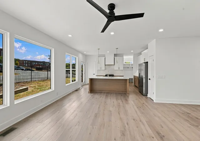 Photo 4 of Single family home for sale at 1132b 38th Avenue N, Nashville, TN 37209 | MLS# 3597707 | Listing updated on 2026-09-22