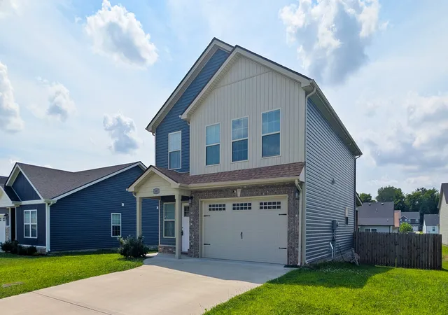 Photo 1 of Single family home for sale at 1061 Dublin Dr, Clarksville, TN 37042 | MLS# 3598915 | Listing updated on 2026-10-22