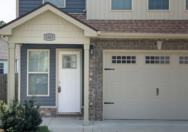 Photo 4 of Single family home for sale at 1061 Dublin Dr, Clarksville, TN 37042 | MLS# 3598915 | Listing updated on 2026-10-22