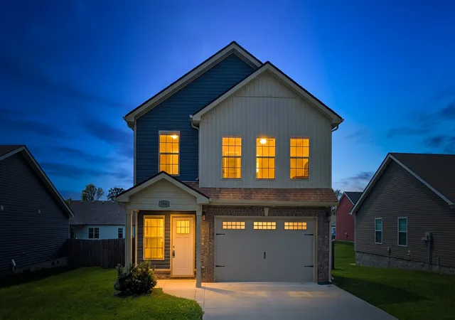 Photo 1 of Single family home for sale at 1061 Dublin Dr, Clarksville, TN 37042 | MLS# 3598915 | Listing updated on 2026-10-22