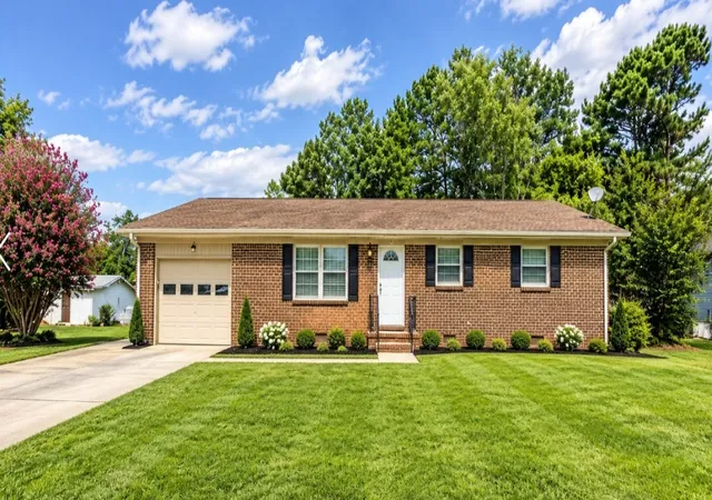 Photo 1 of Single family home for sale at 921 Horse Mountain Rd, Shelbyville, TN 37160 | MLS# 3597604 | Listing updated on 2026-09-22