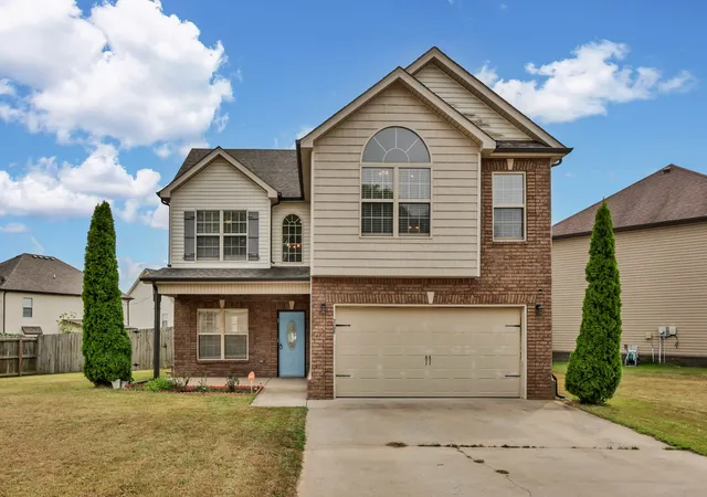 Photo 1 of Single family home for sale at 708 Sturdivant Dr, Clarksville, TN 37042 | MLS# 3601342 | Listing updated on 2026-09-25