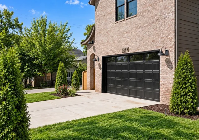 Photo 3 of Single family home for sale at 325b Vivelle Ave, Nashville, TN 37210 | MLS# 3597534 | Listing updated on 2026-10-09