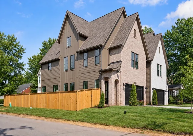 Photo 4 of Single family home for sale at 325b Vivelle Ave, Nashville, TN 37210 | MLS# 3597534 | Listing updated on 2026-10-09