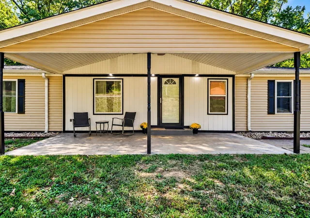Photo 1 of Manufactured home for sale at 2524 Antioch Church Rd, Clarksville, TN 37040 | MLS# 3618613 | Listing updated on 2026-10-09