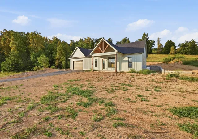 Single family home for sale at 156 Old Dirt Rd, Graysville, TN 37338 | MLS# 3597498 | Listing updated on 2026-09-22