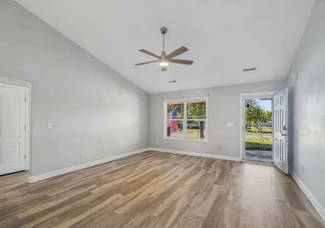 Photo 4 of Single family home for sale at 2008 Sparrow St, Spring Hill, TN 37174 | MLS# 3623485 | Listing updated on 2026-10-25