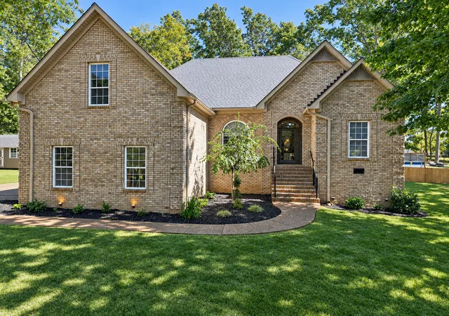 Photo 1 of Single family home for sale at 1213 Lake Marie Rd, Gallatin, TN 37066 | MLS# 3597630 | Listing updated on 2026-10-15