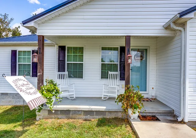Photo 3 of Single family home for sale at 251 Hurst Rd, Hohenwald, TN 38462 | MLS# 3598588 | Listing updated on 2026-09-24